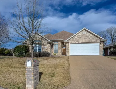 6201 Pelham Ct, Bryan, TX 77803 photo 1