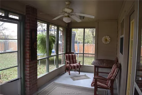 2015 Kimmy Dr, Bryan, TX 77807 photo 15