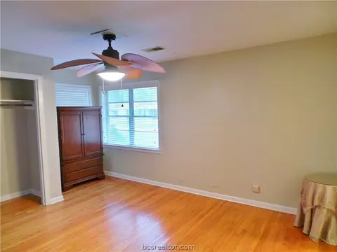 2002 Wayside Dr, Bryan, TX 77802 photo 17