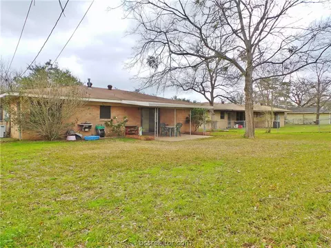 2002 Wayside Dr, Bryan, TX 77802 photo 19