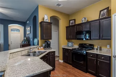 2004 Positano, Bryan, TX 77808 photo 8