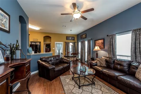 2004 Positano, Bryan, TX 77808 photo 4