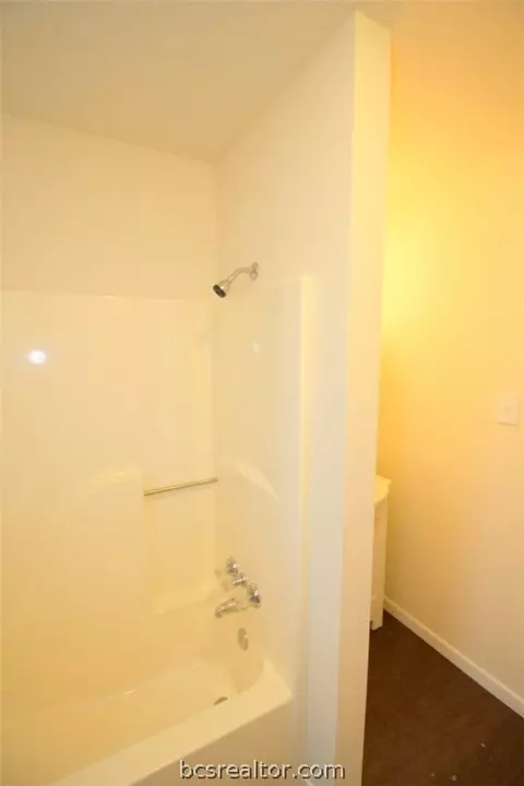 1302 E 21st St, Bryan, TX 77803 photo 11