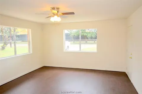1302 E 21st St, Bryan, TX 77803 photo 5
