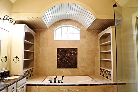 3605 Red Cedar Ct, Bryan, TX 77807 photo 8