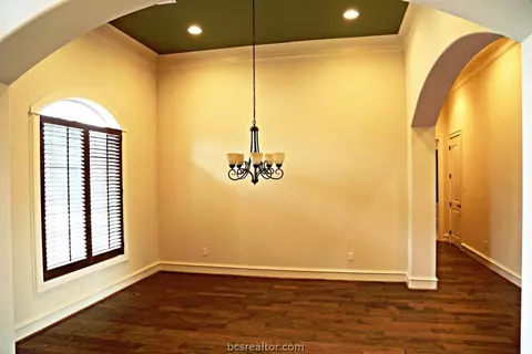 3605 Red Cedar Ct, Bryan, TX 77807 photo 6