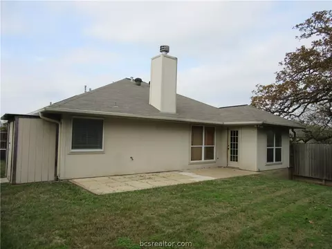 2804 Bexar Grass Dr, Bryan, TX 77802 photo 20