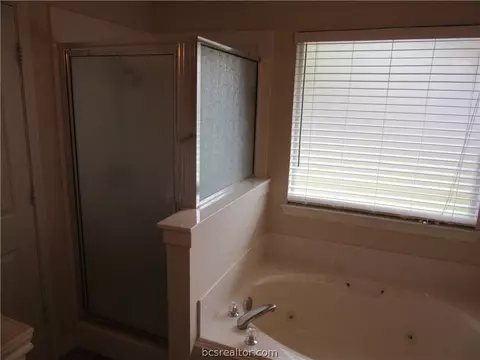 2804 Bexar Grass Dr, Bryan, TX 77802 photo 16