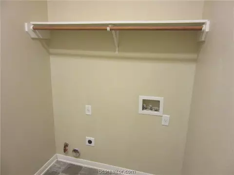 2804 Bexar Grass Dr, Bryan, TX 77802 photo 7
