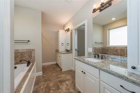 7468 Hidden Trl, Bryan, TX 77808 photo 11