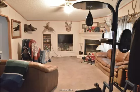 6201 Fourwinds Dr, Bryan, TX 77808 photo 8