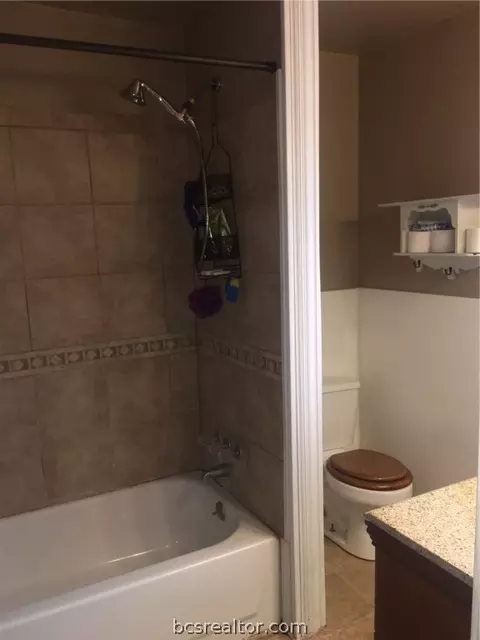 605 Freeman, Bryan, TX 77803 photo 4