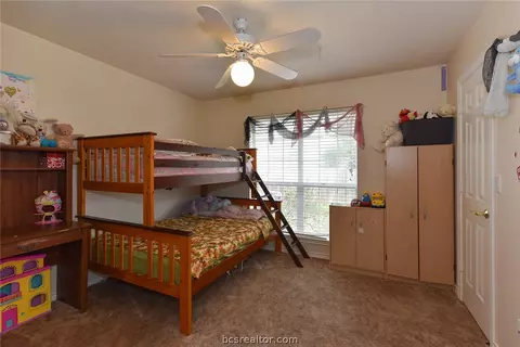 1707 Bankside Ct, Bryan, TX 77802 photo 12