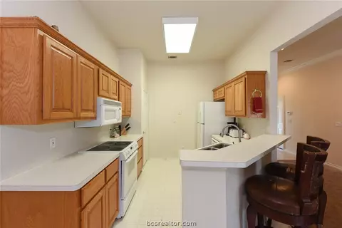 1707 Bankside Ct, Bryan, TX 77802 photo 5
