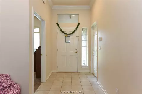 1707 Bankside Ct, Bryan, TX 77802 photo 4