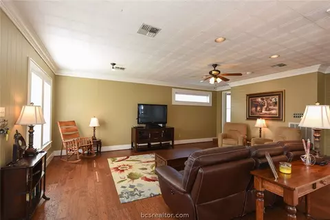 800 E 30th St, Bryan, TX 77803 photo 14