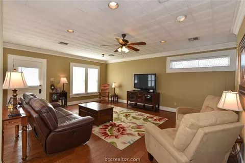 800 E 30th St, Bryan, TX 77803 photo 13