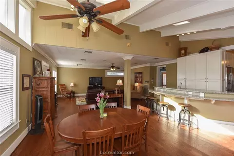 800 E 30th St, Bryan, TX 77803 photo 17