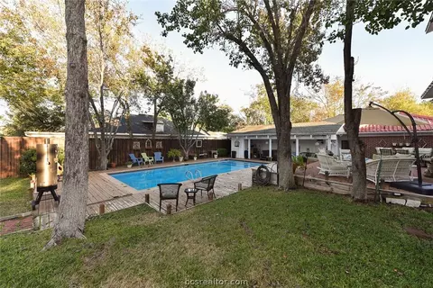 800 E 30th St, Bryan, TX 77803 photo 33