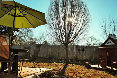 2904 Bexar Grass Dr, Bryan, TX 77802 photo 25