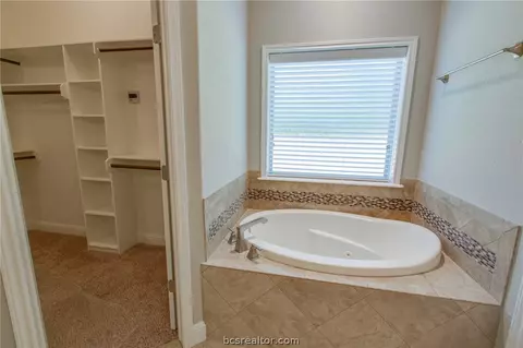 3341 Covington Ct, Bryan, TX 77808 photo 10