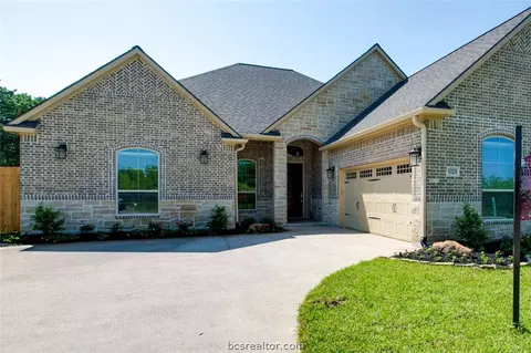 3341 Covington Ct, Bryan, TX 77808 photo 1