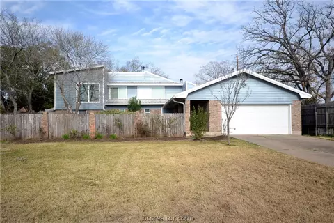 2907 Hillside Dr, Bryan, TX 77802 photo 1