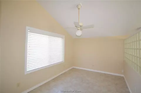 2907 Hillside Dr, Bryan, TX 77802 photo 16