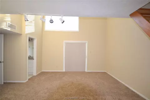 2907 Hillside Dr, Bryan, TX 77802 photo 8