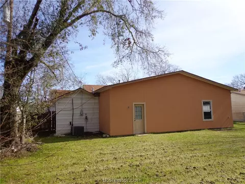 1604 Echols St, Bryan, TX 77801 photo 4