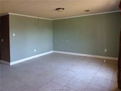 1604 Echols St, Bryan, TX 77801 photo 8