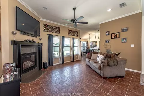 2706 Colony Glen Dr, Bryan, TX 77808 photo 6