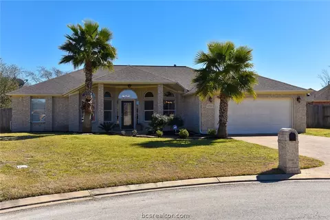2706 Colony Glen Dr, Bryan, TX 77808 photo 1