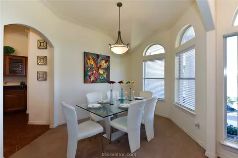 2706 Colony Glen Dr, Bryan, TX 77808 photo 3