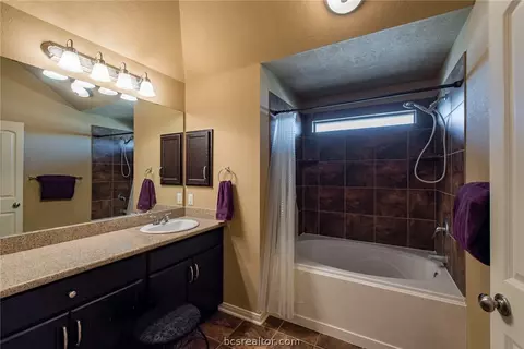 2024 Turning Leaf Dr, Bryan, TX 77807 photo 24