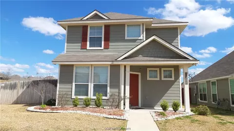 2024 Turning Leaf Dr, Bryan, TX 77807 photo 1