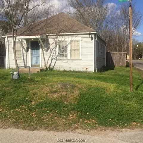 1214 E 25th St, Bryan, TX 77803 photo 4