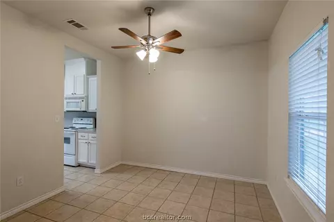 4468 Conquistador Cir, Bryan, TX 77807 photo 2