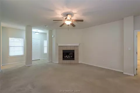 4468 Conquistador Cir, Bryan, TX 77807 photo 3