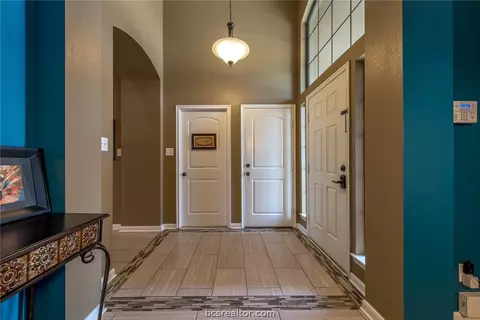 2022 Positano, Bryan, TX 77808 photo 2