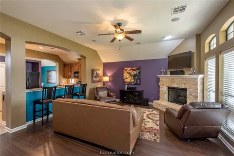 2022 Positano, Bryan, TX 77808 photo 8