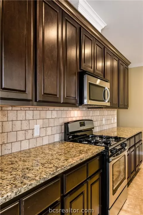 1763 Heath Dr, College Station, TX 77845 photo 5