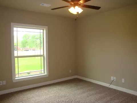 6823 Mccrae Ln, Bryan, TX 77808 photo 11