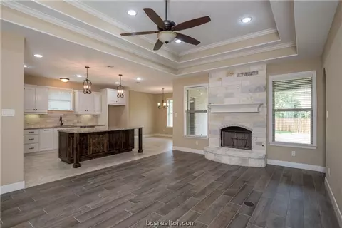 3106 Evan Dr, Bryan, TX 77802 photo 5