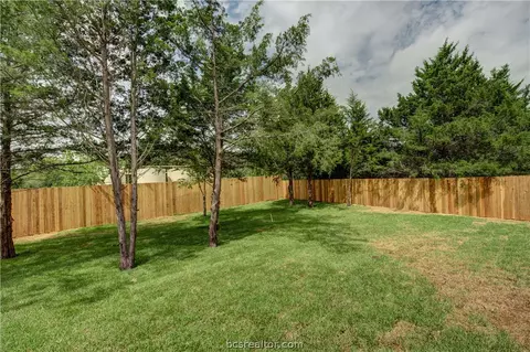 3106 Evan Dr, Bryan, TX 77802 photo 12