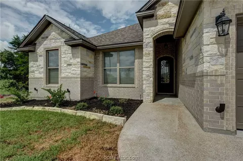 3106 Evan Dr, Bryan, TX 77802 photo 4