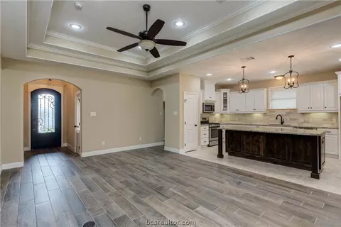 3106 Evan Dr, Bryan, TX 77802 photo 6