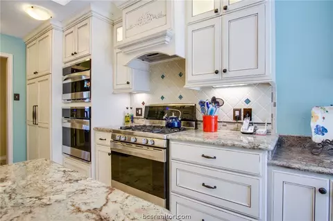 4712 Warwick Ln, Bryan, TX 77802 photo 16