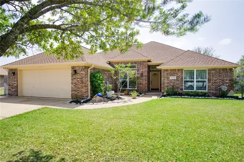 4712 Warwick Ln, Bryan, TX 77802 photo 2