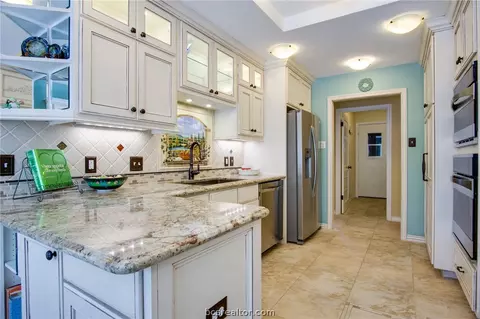 4712 Warwick Ln, Bryan, TX 77802 photo 15